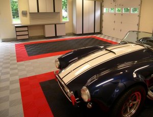 別墅車庫地面怎樣處理？采用【別墅車庫地板】